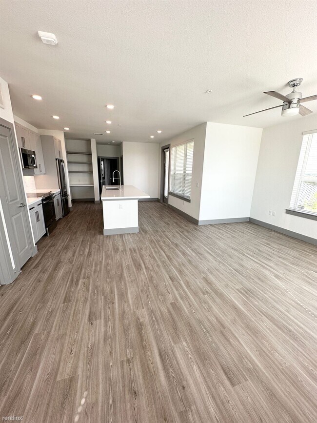 Foto del edificio - 2 br, 2 bath Condo - 26585 E University Dr...