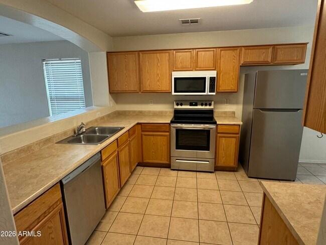 Foto del edificio - 4209 S Sawmill Rd