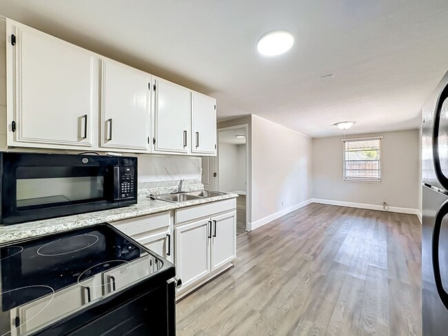 Foto del edificio - 702 21st Ave W