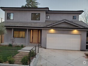 Building Photo - 17348 Emelita St
