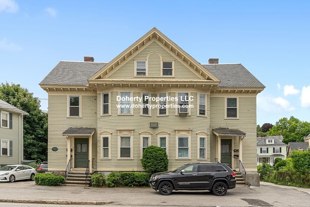 Primary Photo - 257 Rogers St