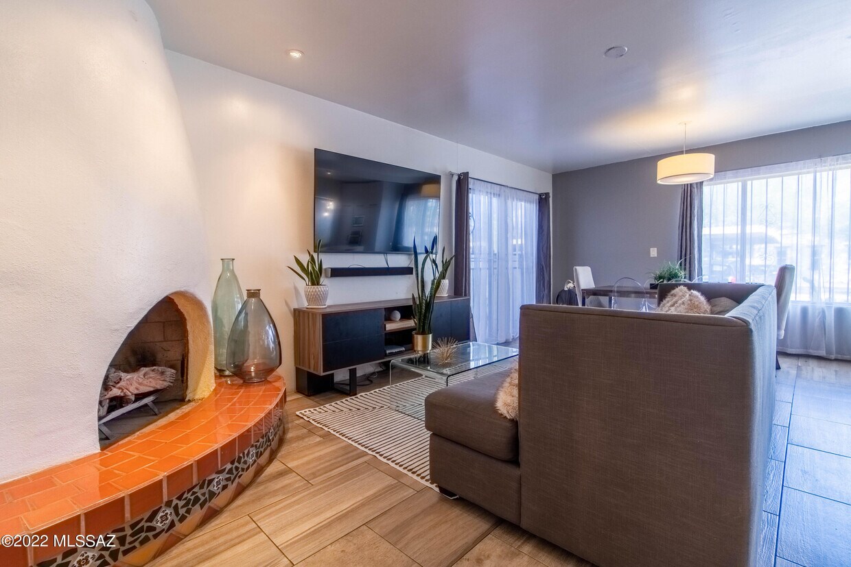 600 E River Rd Unit N, Tucson, AZ 85704 Condo for Rent in Tucson, AZ