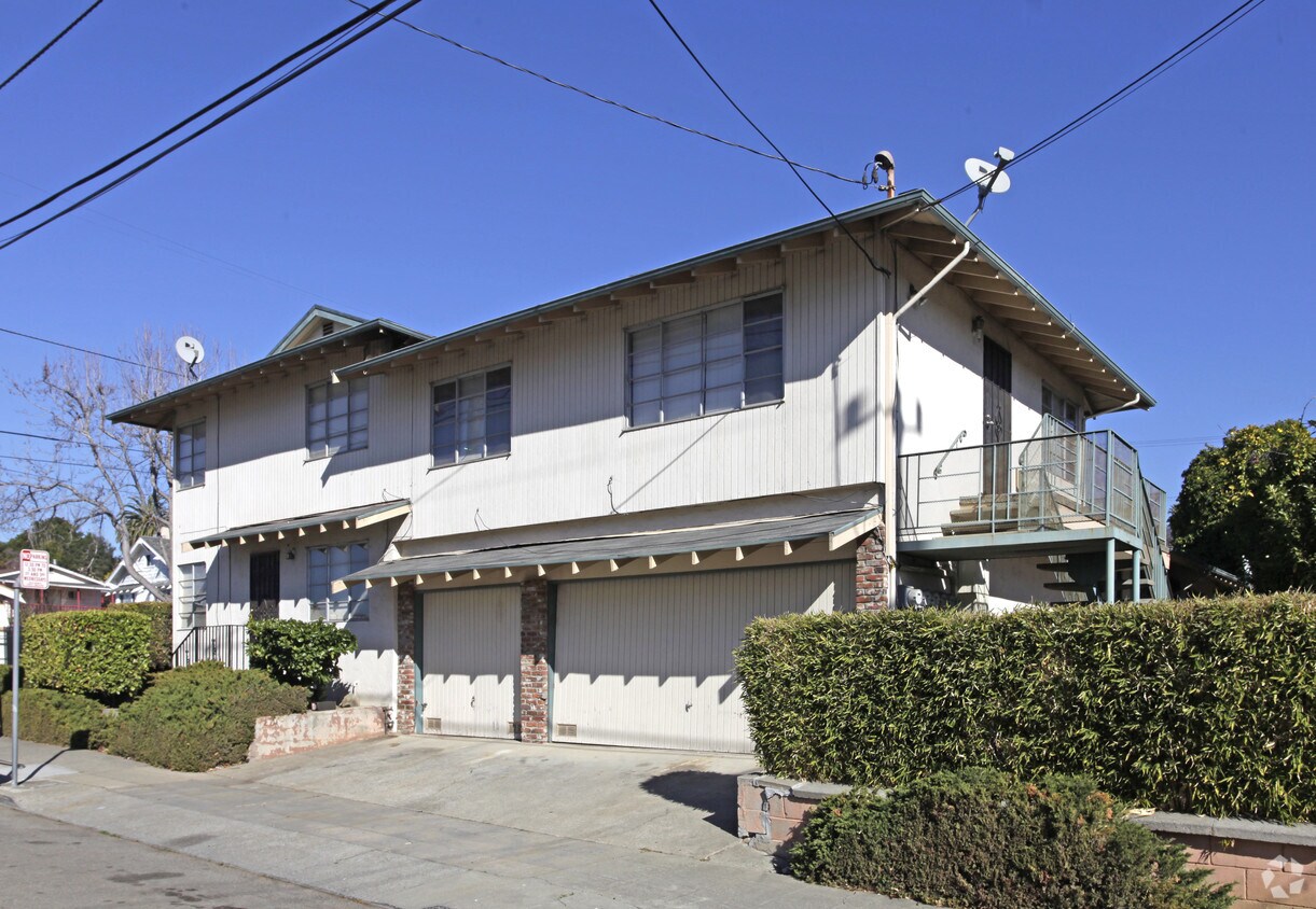 Foto del edificio - 3550 Laurel Ave