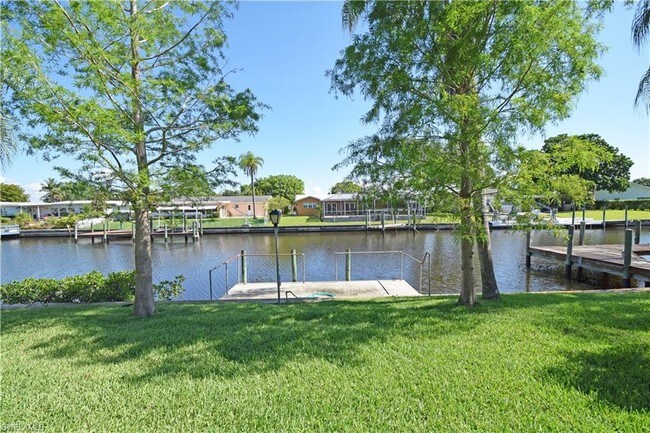 Foto del edificio - 1692 Lakeview Blvd