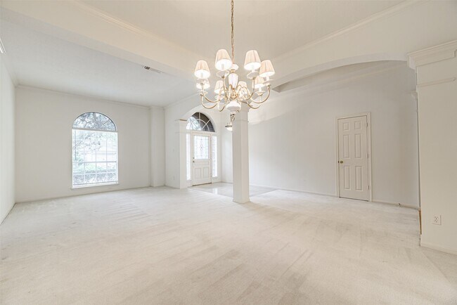 Foto del edificio - 5211 High Glen Ct