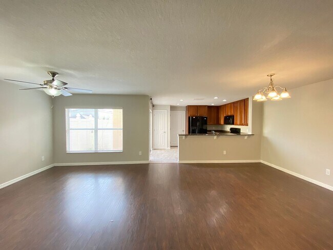 Building Photo - 13838 Phoenix Dr