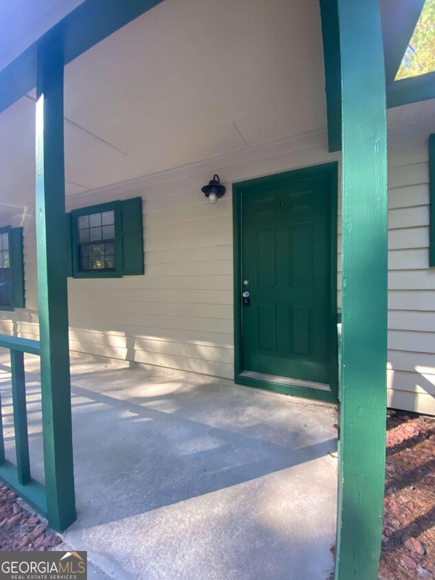 Primary Photo - 200 West St