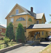Building Photo - 664 Washington St