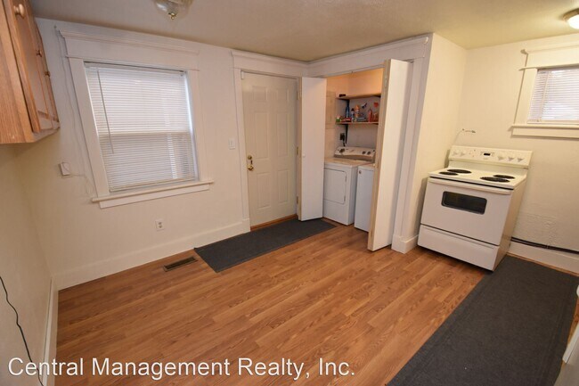 Building Photo - 3 br, 1.5 bath House - 306 Manchester