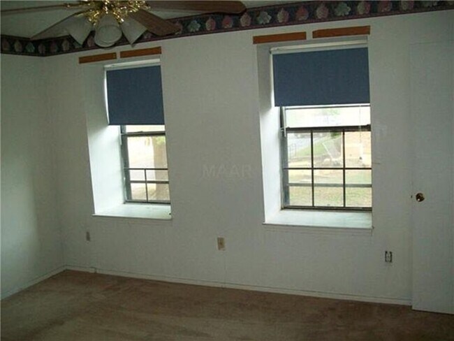 Foto del edificio - 4874 Chesterwood Court