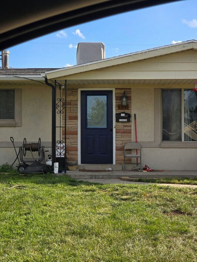 Foto del edificio - 3723 Kewanee Dr