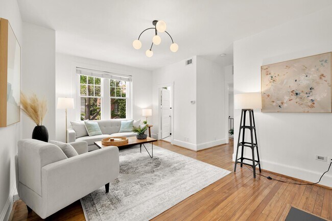 Building Photo - 1501 26th St NW
