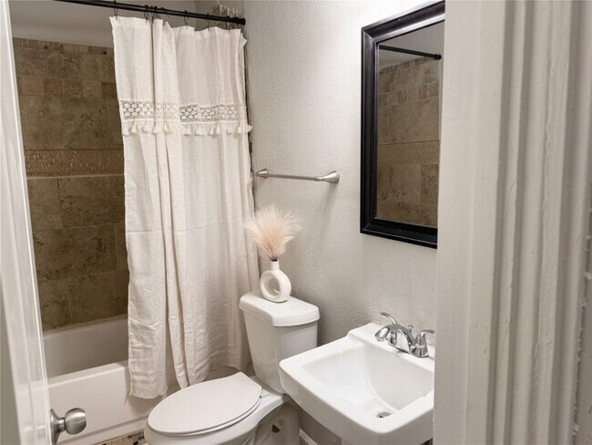 Foto del edificio - 5222 Northridge Dr