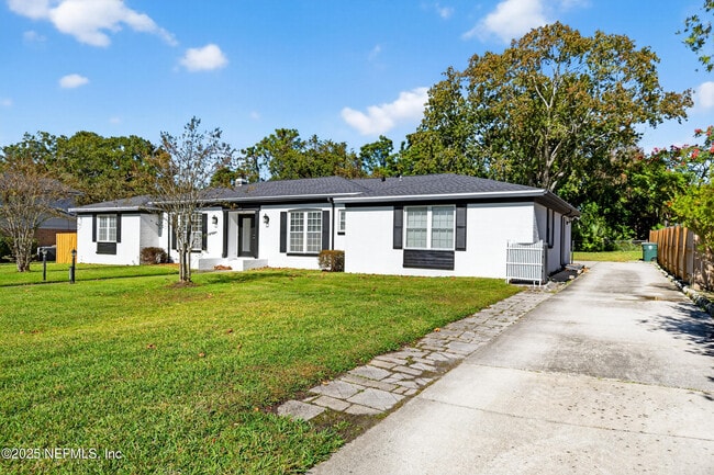 Foto del edificio - 6201 Grayling Dr