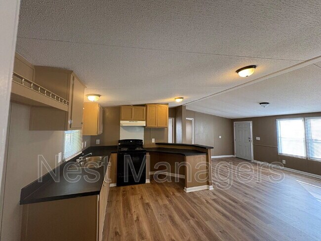 Foto del edificio - 3010 Marlin Ct