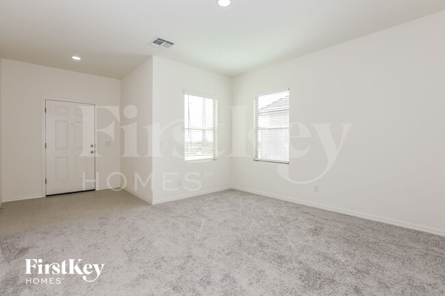 Building Photo - 3102 E Miner Dr