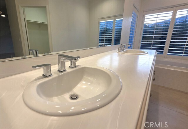 Foto del edificio - 44251 Hazel Canyon Ln