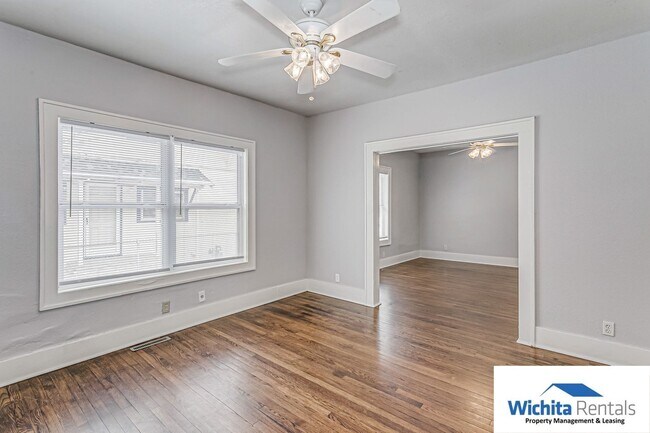 Building Photo - 2 bed 1 bath home