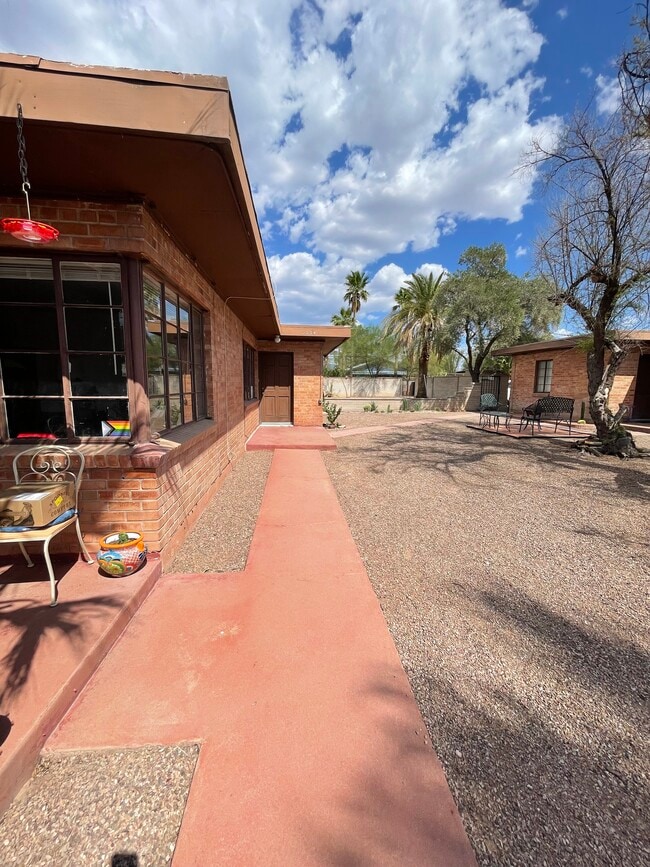 Photo - 2334 N Richey Blvd Townhome