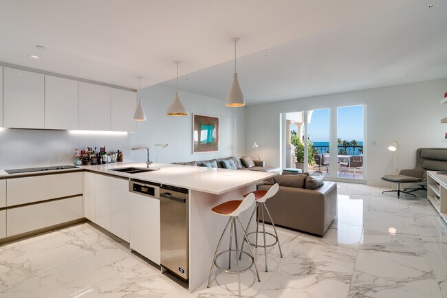 Foto del edificio - 19152 Fisher Island Dr