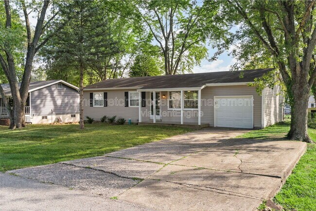 Building Photo - 235 Midland Dr