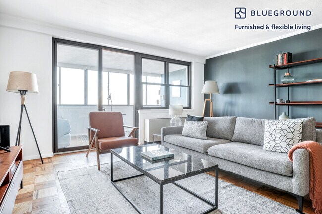 Building Photo - 8 Whittier Pl