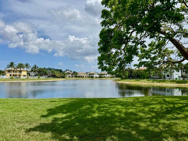 Foto del edificio - 9534 Worswick Ct