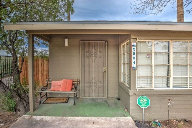 Photo - Vintage Ranch Home