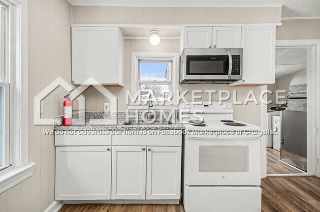 Foto del edificio - 19221 Melvin St