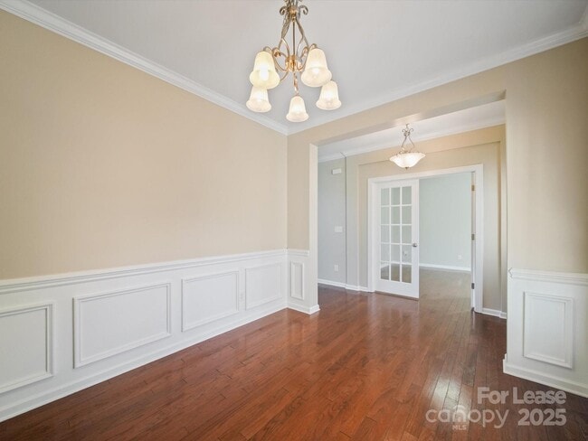 Foto del edificio - 10205 Falling Leaf Dr NW