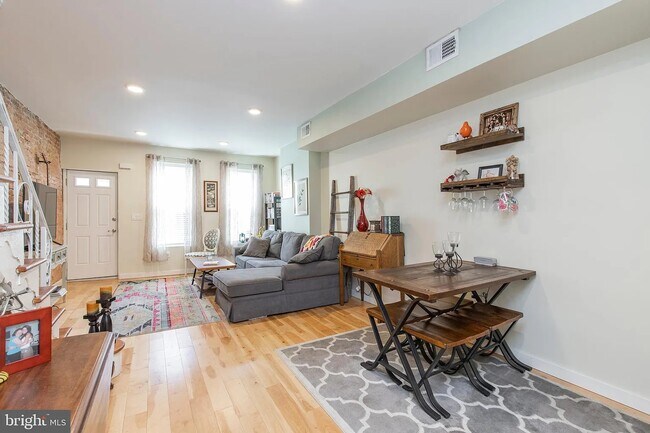 Foto del edificio - 1808 S Chadwick St