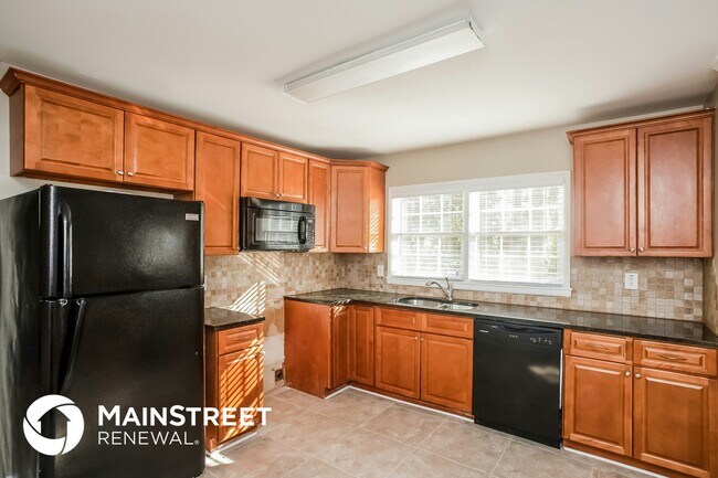 Building Photo - 2134 Elinwood Dr