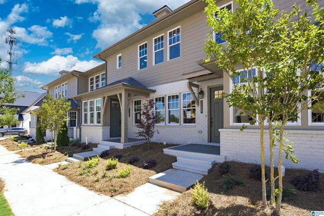 Building Photo - 1109 Windsor Sq