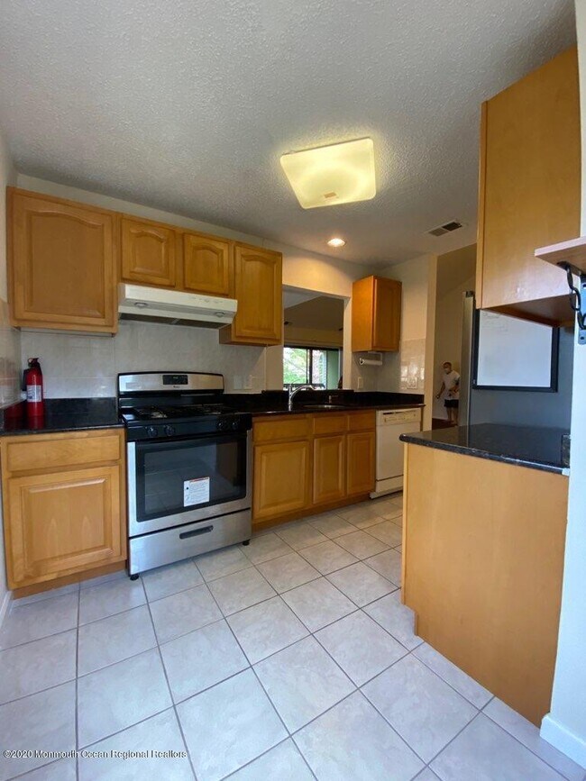 Building Photo - 1304 Harbour Club Dr