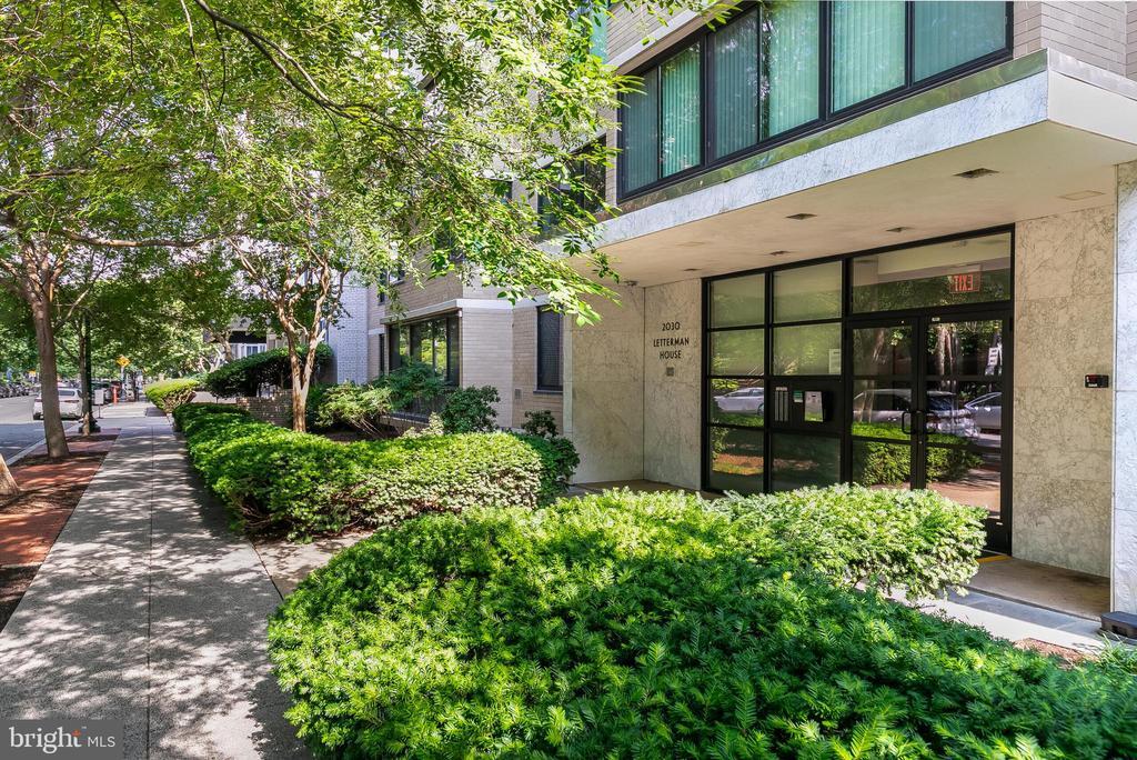 Foto principal - 2030 F St NW