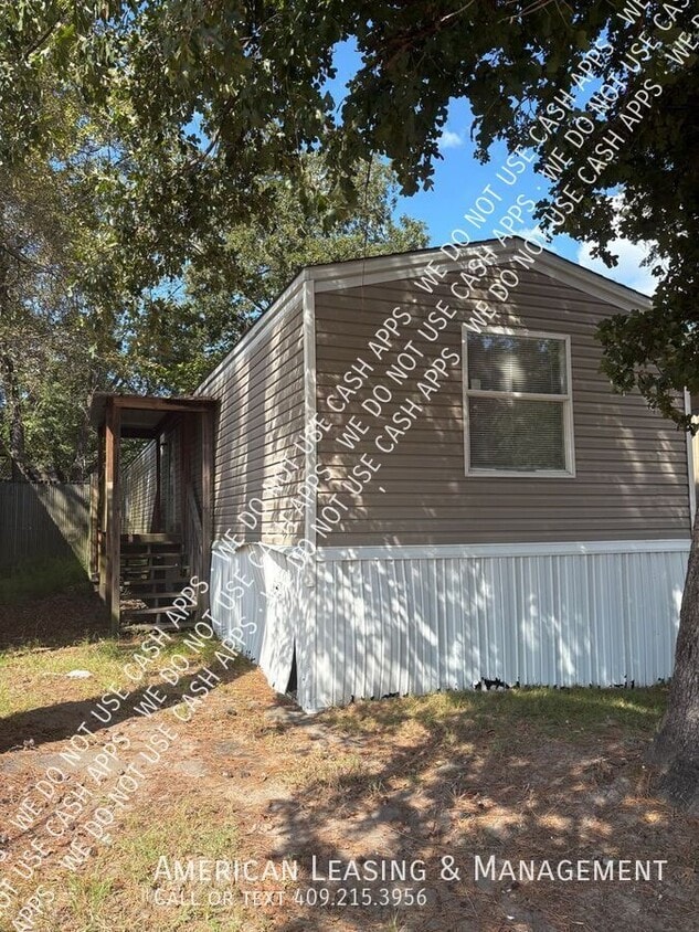 Primary Photo - 2909 S Chestnut St