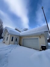 Building Photo - 1315 Carat Loop