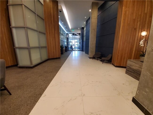 Foto del edificio - 943 Peachtree St NE