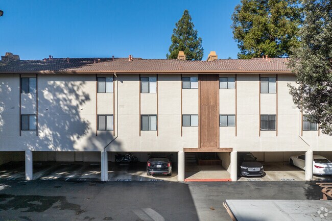 Building Photo - Sierra Gardens
