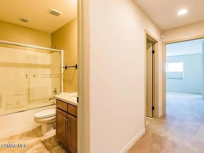 Foto del edificio - 397 East Hilltop Way