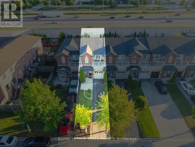 Photo du bâtiment - 106 Whitefish Crescent