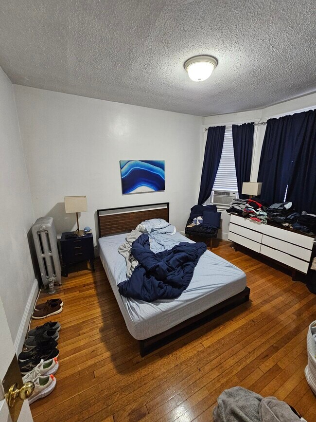 Foto del edificio - 121 Park Dr