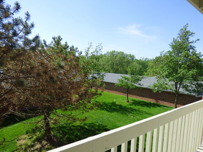 Building Photo - 1351 Cunat Ct