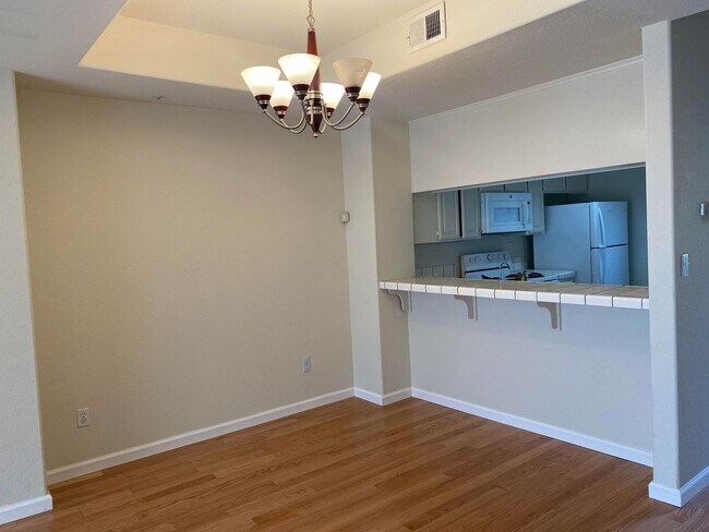 Building Photo - Location! Condition! Price! 321 Treasure I...