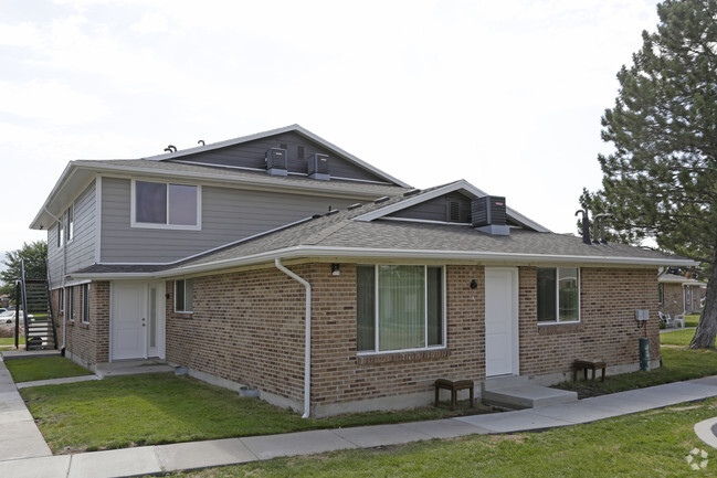 Foto del edificio - Boulder Pines Apartments