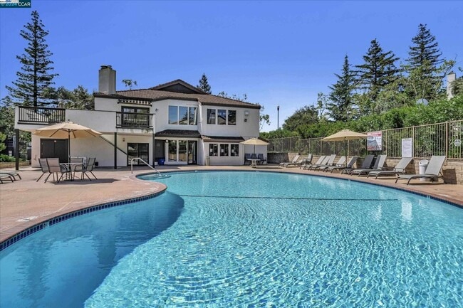 Building Photo - Nor Cal Realty Inc, 3BD 2 BTH condo ***Mes...