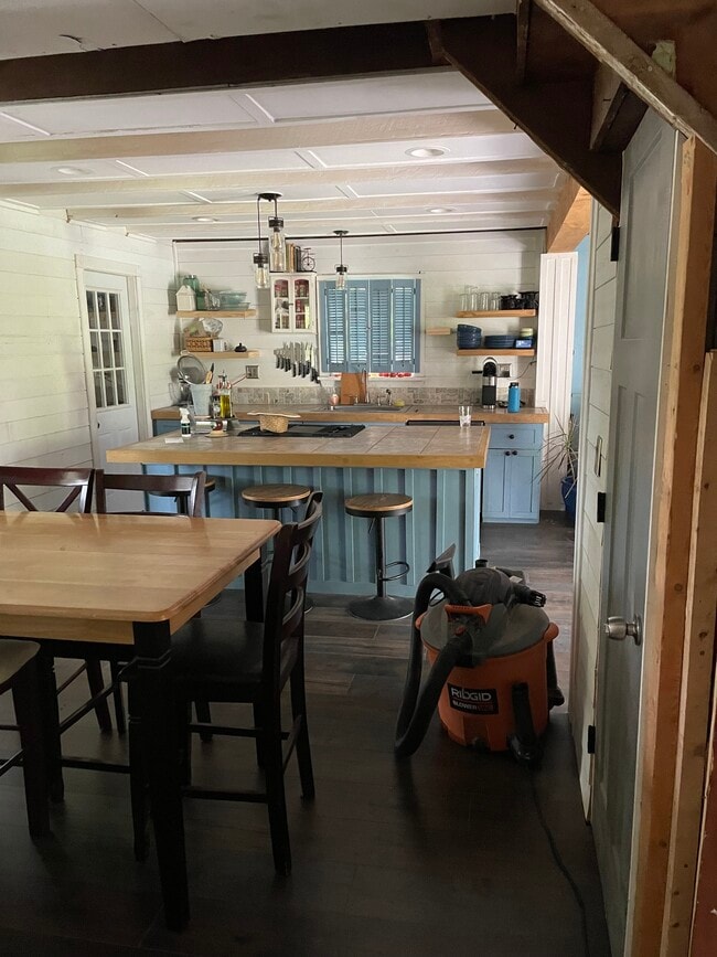 Building Photo - 22 North St