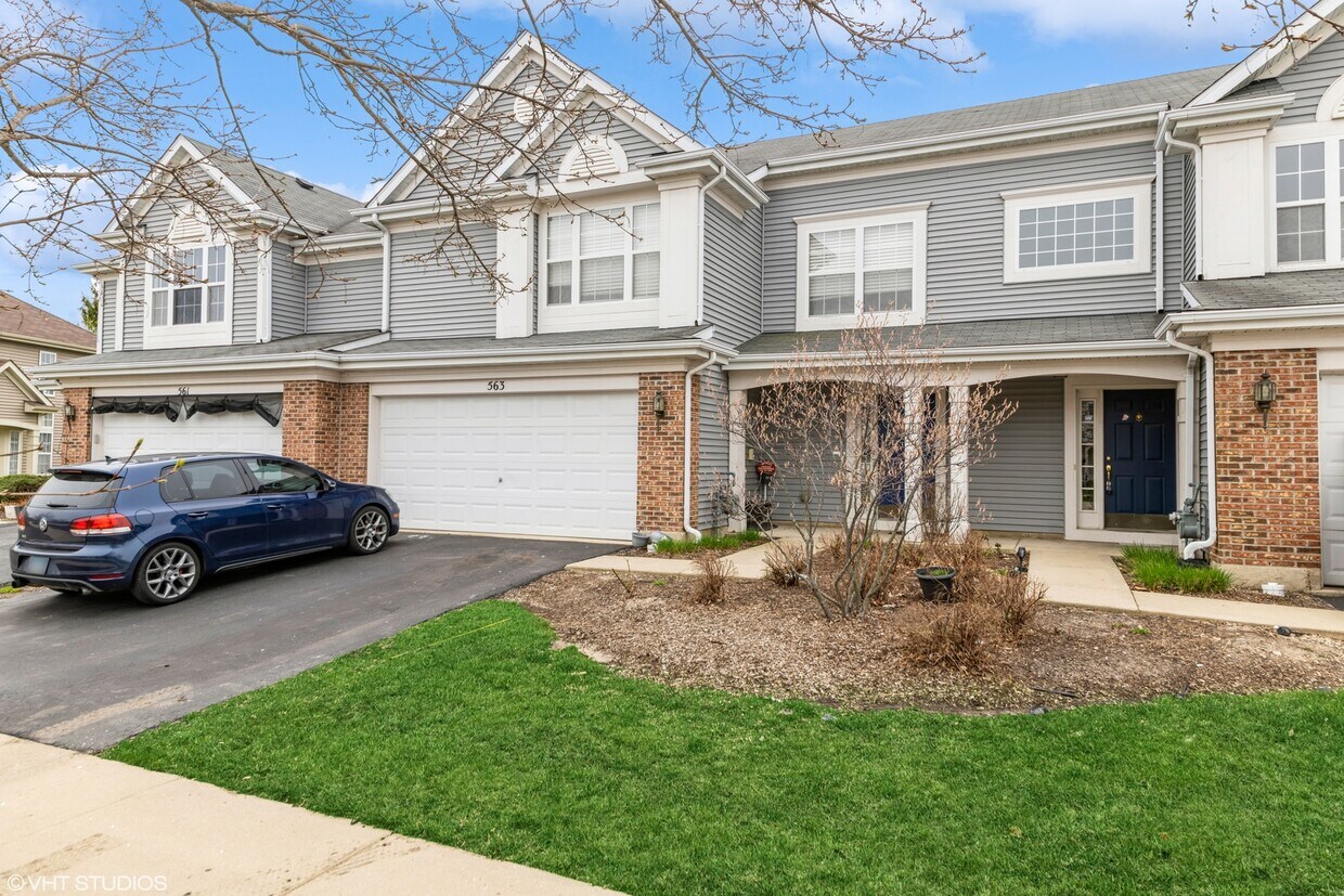 Primary Photo - 565 Yorkshire Ln
