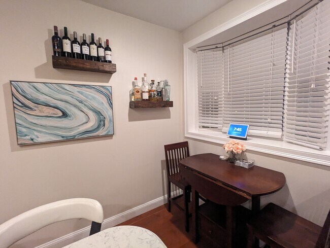 Parte trasera de la cocina - 4 Cutler Ct