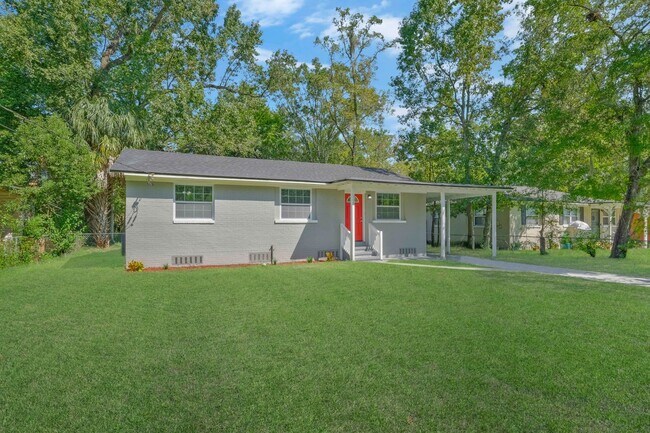 Building Photo - 5217 Poppy Dr